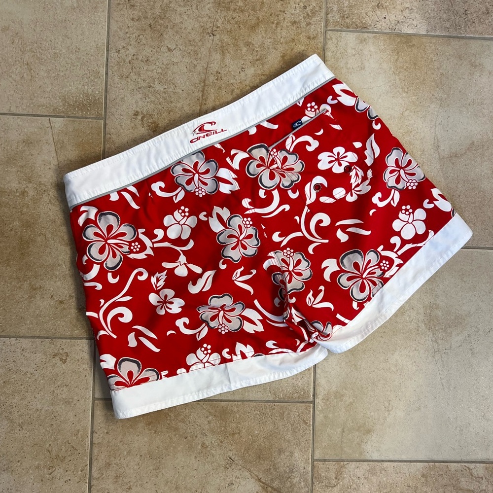 O'Neill Red Floral Board Shorts - Picture 2 of 4